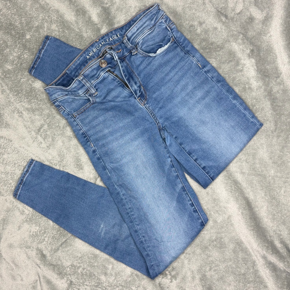 American Eagle Light Blue Denim Jeans